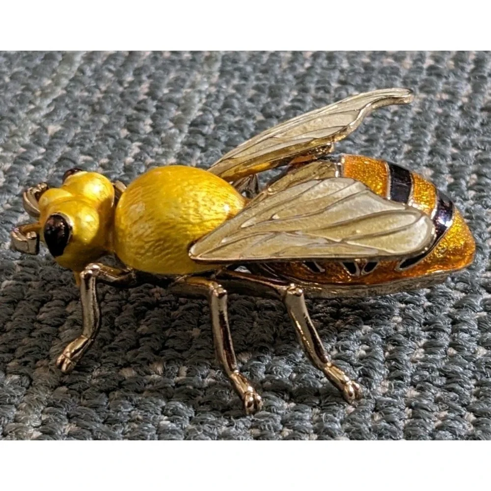 Fancy Honey Bee Trinket Box Enameled Metal Magnetic Jewelry